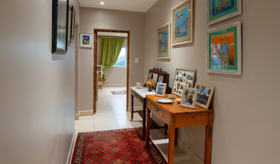5 Bedroom Property for Sale in Paradise Beach Eastern Cape